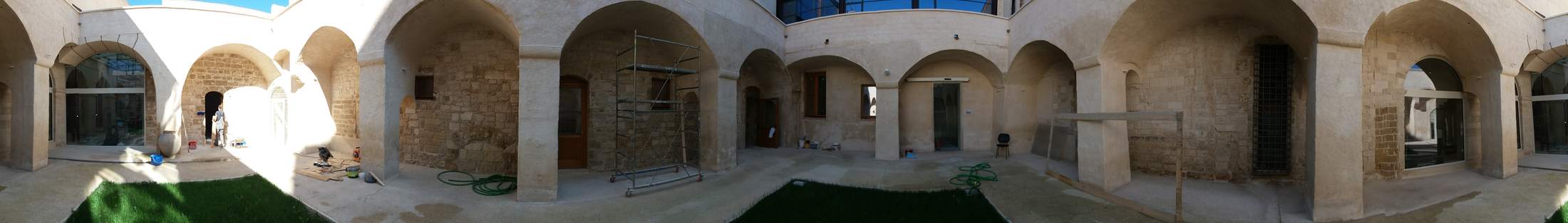 Panoramica del cortine interno del museo!