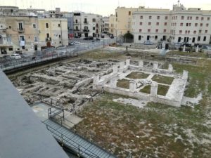 Resti archeologici di S.Scolastica nella parte esterna della struttura
